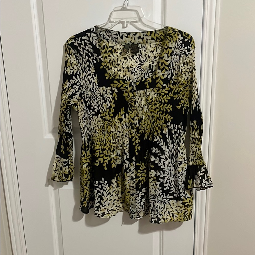 Black and White Ruffled Bell Sleeve Blouse